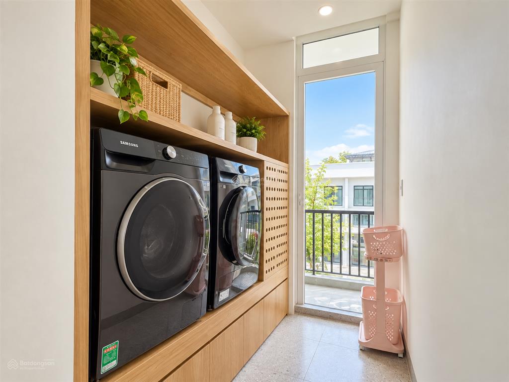 Cho thuê nhà phố  biệt thự jamona  tiện vừa làm văn phòng vừa ở  giá chỉ 30 tr/th,  0799 205 ***