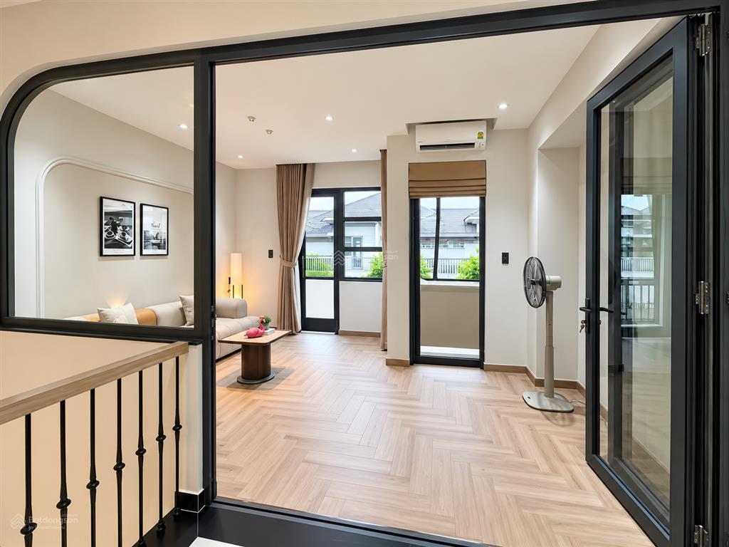 Cần bán gấp lavila nhà bè nhà đẹp 96.8m2 full nội thất sổ hồng sẵn giá chỉ 13 tỷ