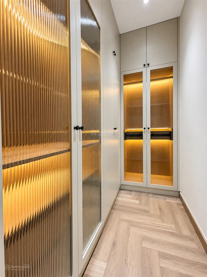 Cần bán gấp lavila nhà bè nhà đẹp 96.8m2 full nội thất sổ hồng sẵn giá chỉ 13 tỷ