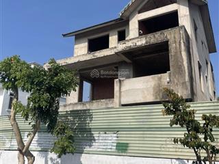 Bán biệt thự xây thô khu thanh bình  cách biển thuỷ tiên  long cung chỉ vài phút đi bộ