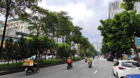 Bán nhà mặt phố lạc long quân, tây hồ. dt sổ 85m2 x mt 10m. đã có gpxd 9 tầng + 1 hầm, gần hồ tây