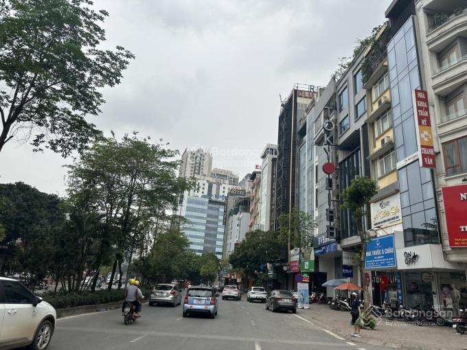 Bán nhà mặt phố lạc long quân, tây hồ. dt sổ 85m2 x mt 10m. đã có gpxd 9 tầng + 1 hầm, gần hồ tây
