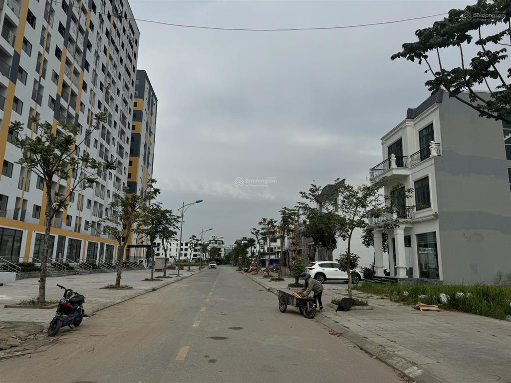 Bán căn shophouse 120m2 giá 7 tỷ, vị trí kinh doanh tốt