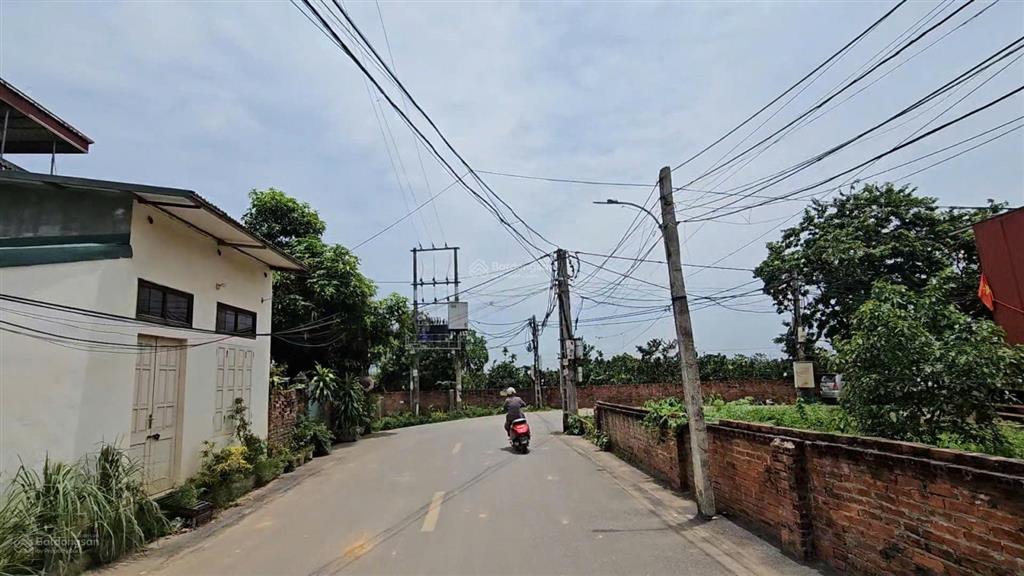 Bán đất hòa lạc, lô góc 130m2 mặt tiền 8m, sổ đỏ sẵn, cạnh đại học quốc gia