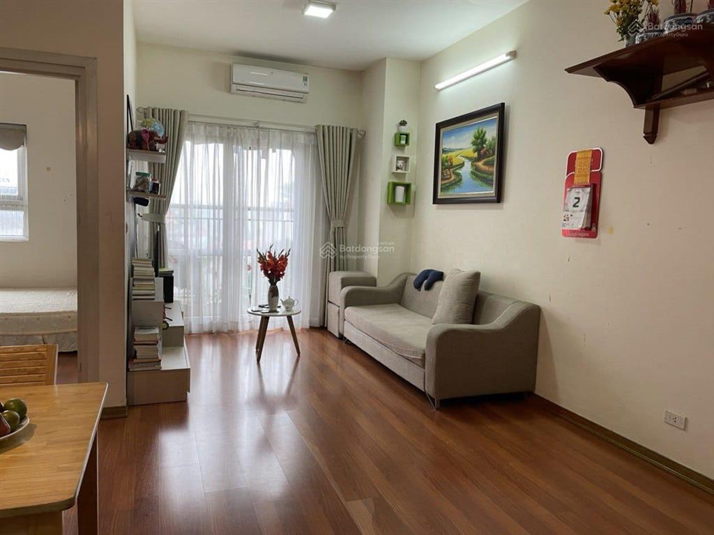 Chính chủ gửi bán gấp ch 50m2 2pn, tầng trung, hướng đn, sđcc nhỉnh 3 tỷ tại pcc1 complex hà đông
