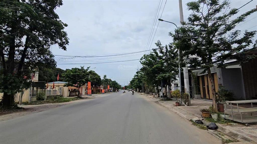 Bán lô góc 2 mặt tiền ở bình yên, hòa lạc lô góc 2 mặt tiền, 211m2 full thổ giá từ 25tr/m2