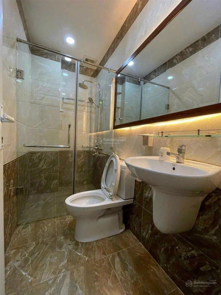 Cần cho thuê nhà mt 257a phan xích long p. 2 q. phú nhuận