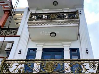 Cần cho thuê nhà hxh 450/2a phan xích long p.2 q.pn gần bv hoàn mỹ.