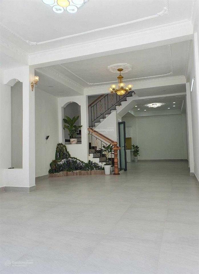 Cần cho thuê villa hxh 64/2b đặng thùy trâm p. 13 q. bình thạnh