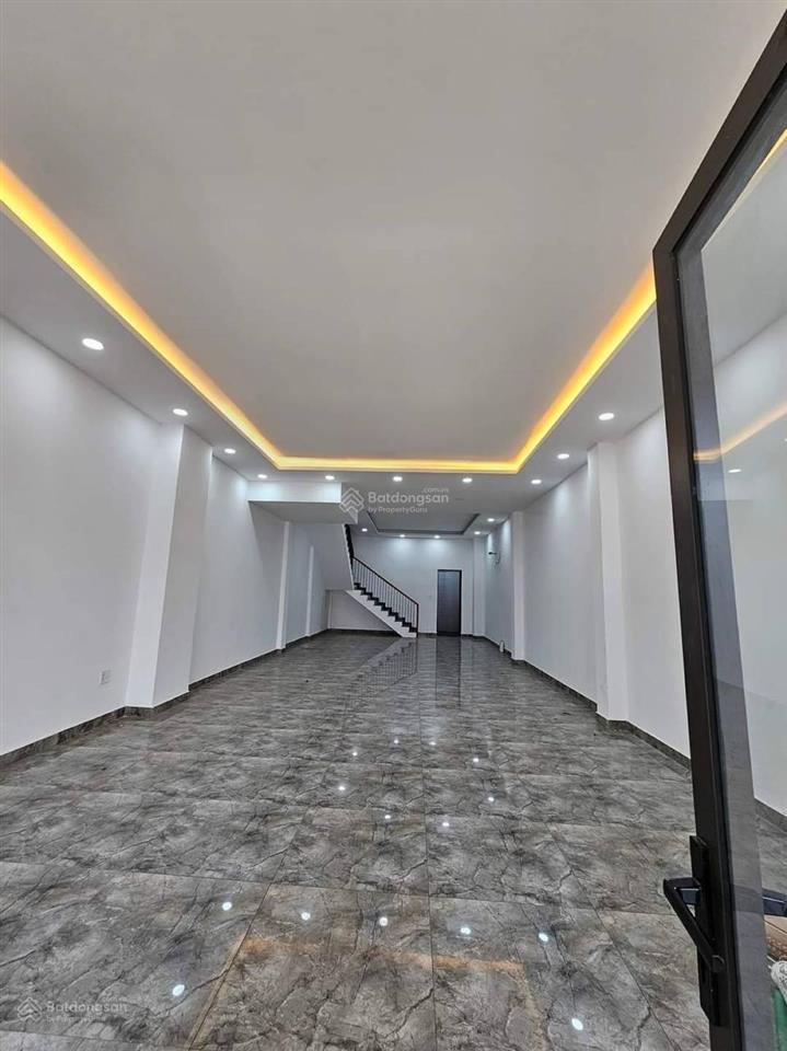 Chính chủ cho thuê nhà mt 96a phan xích long, p. 3, q. bình thạnh. diện tích 5x18m (dtsd 360m2)