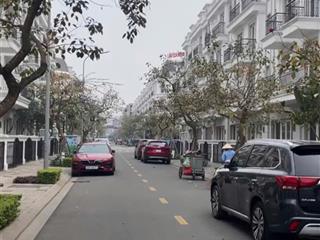 Căn liền kề view công viên  hướng đn. trực tiếp cđt. dự án twin park, gia lâm