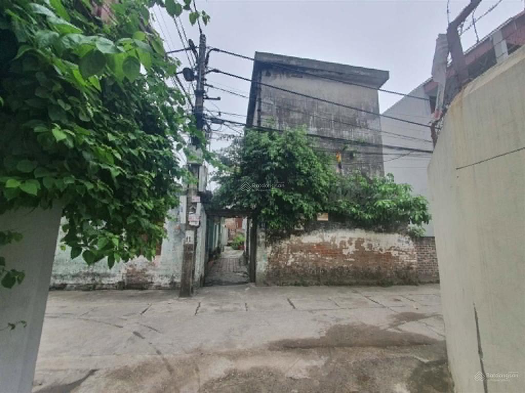 Bán đất nam hồng  đông anh cách vành đai 3 50m. ngõ lớn thông các ngả