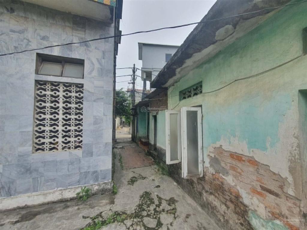Bán đất nam hồng  đông anh cách vành đai 3 50m. ngõ lớn thông các ngả