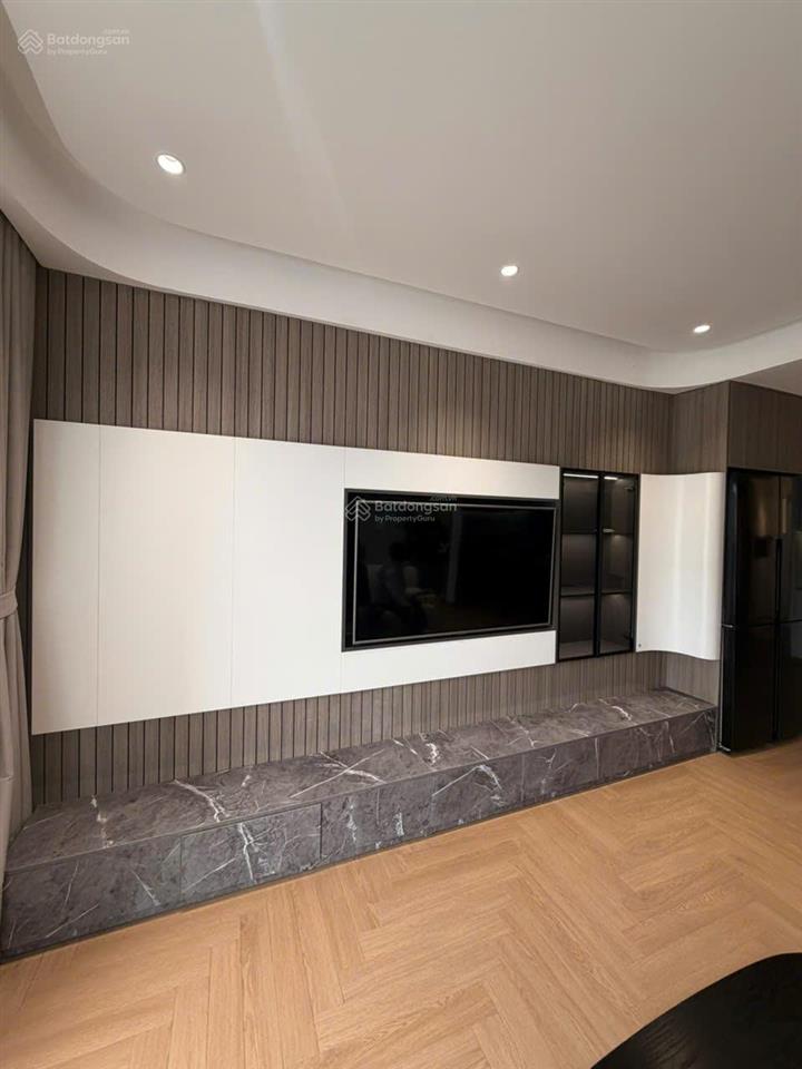 Hiếm bán gấp căn hộ 3 ngủ 99m2 tại chung cư the sun mễ trì giá 8,5 tỷ gọi 0942 281 *** em huy