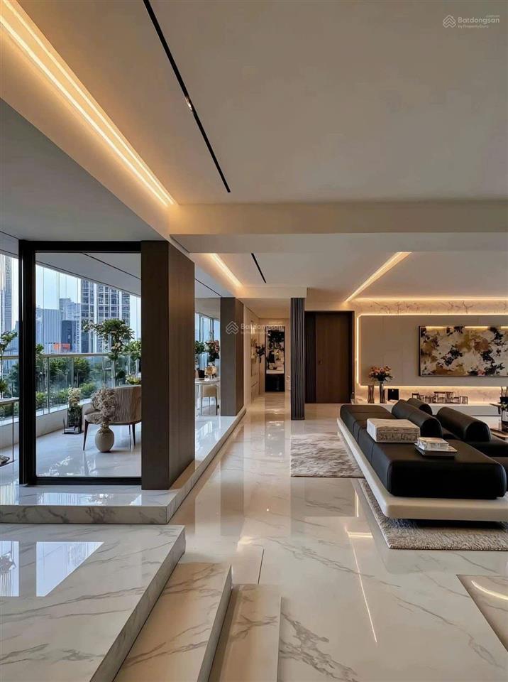 Chính chủ bán căn 137m2 4pn vp4. căn vip nhất dự án tầng cao view thoáng giá tốt