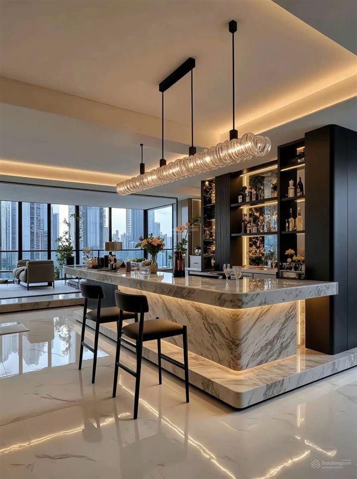 Chính chủ bán căn 137m2 4pn vp4. căn vip nhất dự án tầng cao view thoáng giá tốt