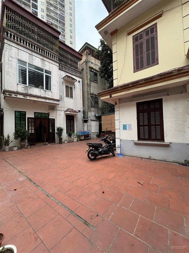 Hàng hiếm nhà mặt phố nguyễn văn cừ 420m2 oto đỗ cửa. làm đủ mô hình, kinh doanh đa chức năng