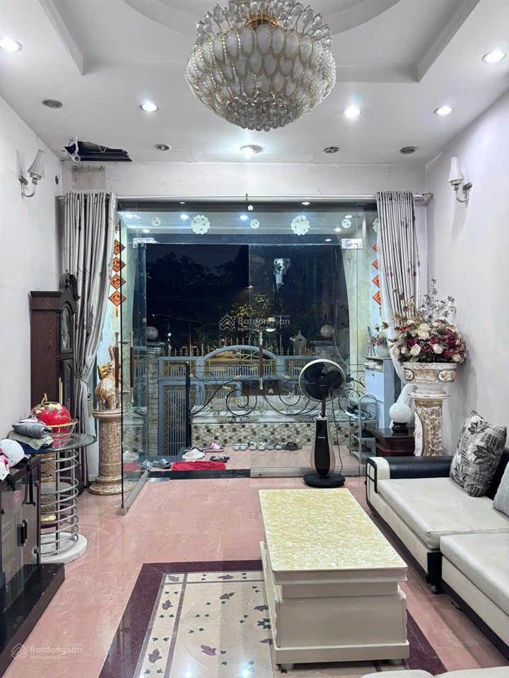 Cc cần bán nhà tổng 104m2 ở đường số 22, p. bình phú (4x26) hầm 4 tầng. giá ngộp 13,5 tỷ