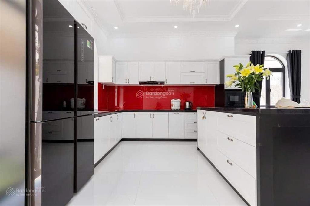 Cho thuê biệt thự vũng tàu hồ bơi gần biển bãi sau thùy vân  5pn 5wc  full nội thất  mr. đức srt