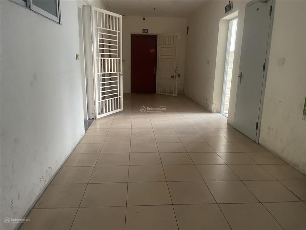 Bán căn hộ chung cư 2pn đường giải phóng gần ngã tư sở  nhà đẹp ở ngay. giá 4.39 tỷ