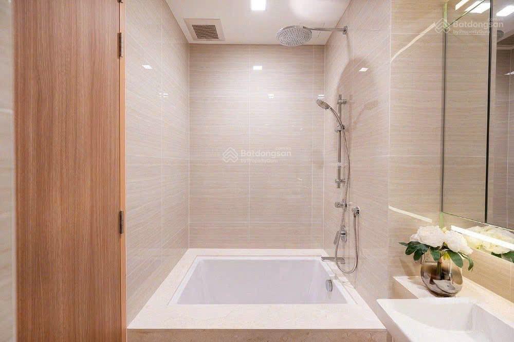 Ch phạm văn đồng 50m2/2 tỷ 3,shr,full nt, bank vay 80%. xem ngay khách ơi !!do dự hết mất .