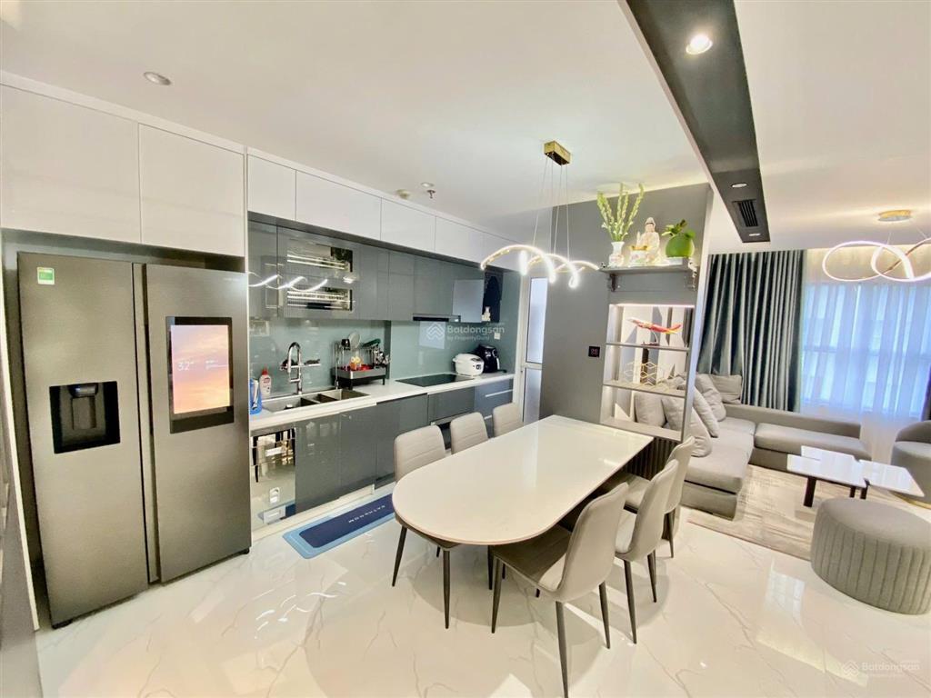 Căn hộ mới 50m2/2pn view hồ bơi, 2 tỷ 3, sổ hồng sẵn, full nt, nguyễn thượng hiền 0794 818 ***