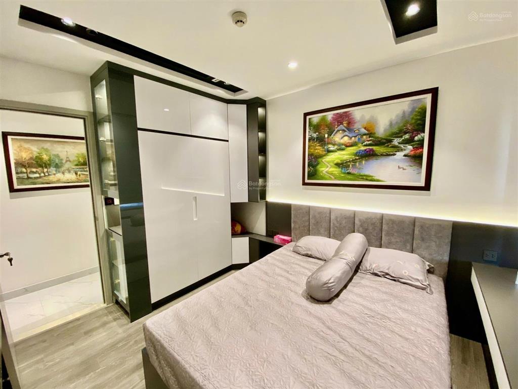 Căn hộ mới 50m2/2pn view hồ bơi, 2 tỷ 3, sổ hồng sẵn, full nt, nguyễn thượng hiền 0794 818 ***