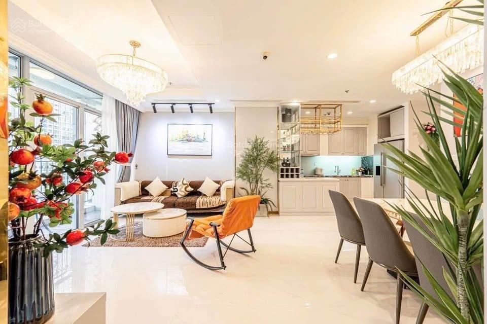 Chính chủ bán ch 50m2 2 tỷ (2pn) shr,full nt,dọn ở,vay 90% ,thuê 12tr nguyễn bỉnh kiêm 0794 818 ***
