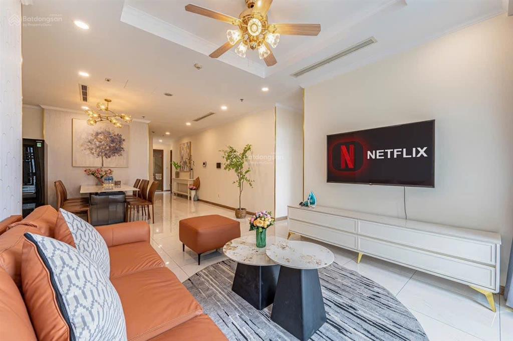 Căn hộ view hồ bơi 52m2/2 tỷ 1 full nt, shr,vay 85%,dọn ở liền. nguyễn thượng hiền 0794 818 ***