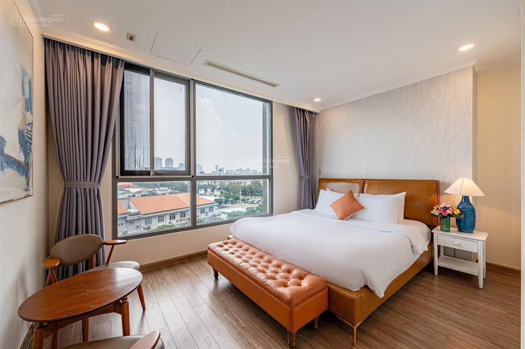 Căn hộ view hồ bơi 52m2/2 tỷ 1 full nt, shr,vay 85%,dọn ở liền. nguyễn thượng hiền 0794 818 ***