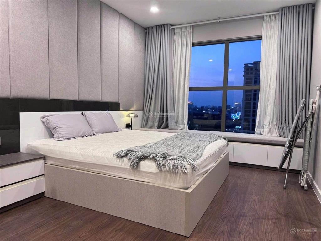 Hiện đại (view hồ bơi) 50m2/2 tỷ,full nt,(sổ hồng) vay 85%,dọn ở liền .mt phạm văn đồng 0794 818 ***