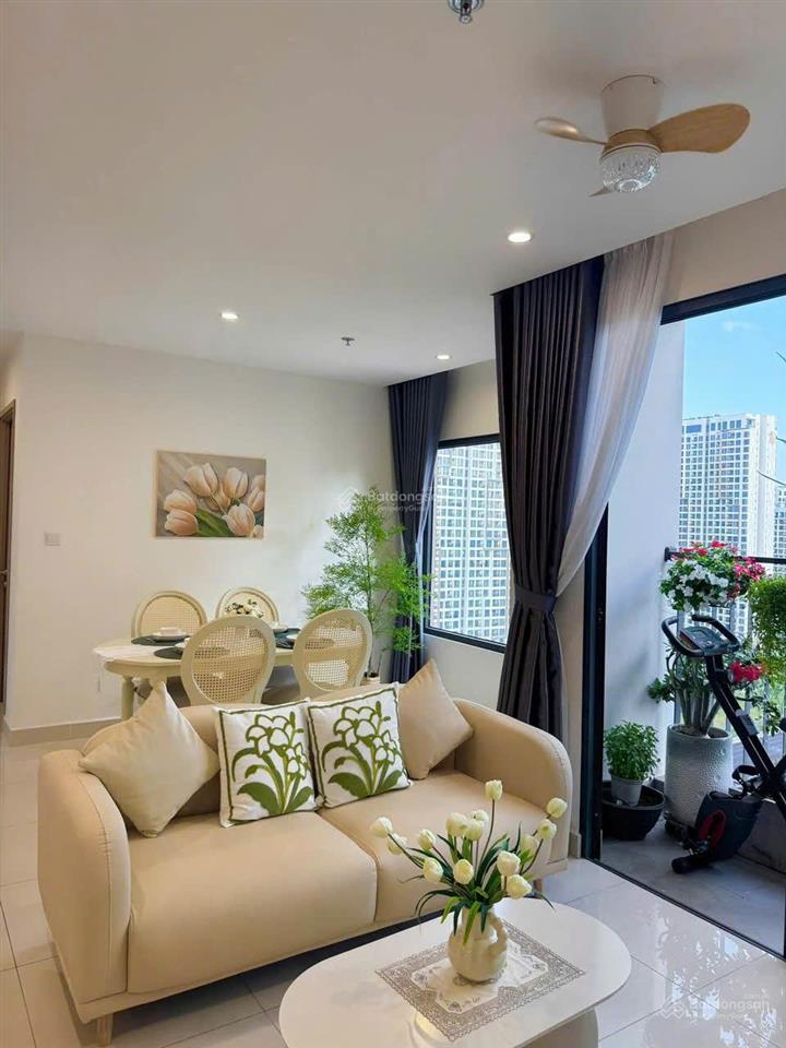 Căn hộ 2pn tại phú nhuận 52m22 tỷ1,tặng nt,sổ hồng,vay 80%,view cao thoáng đẹp sang ở liền