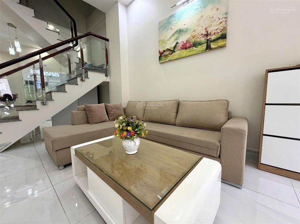 Nhà đẹp 3 tầng, đường 5m bình trưng quận 2 | 3pn  4wc  7.6 tỷ  dtxd 52m²  tổng sàn 117m²