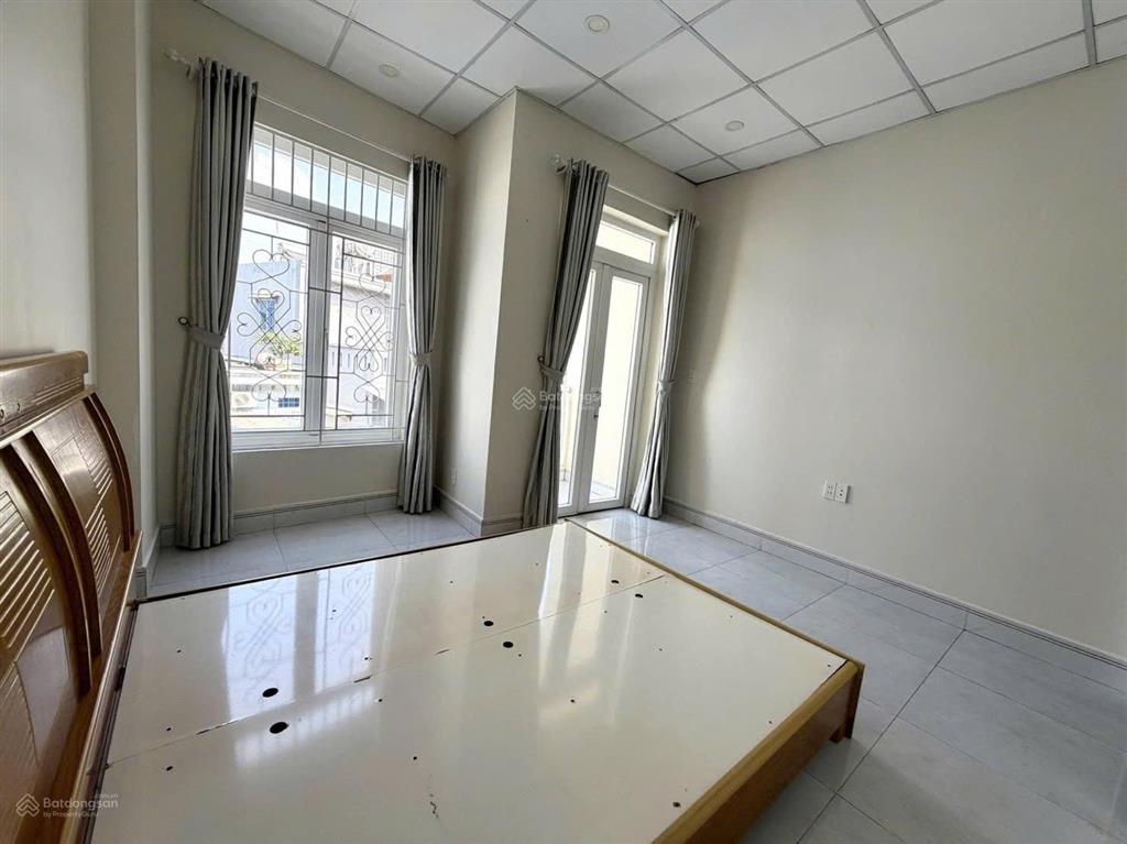 Nhà đẹp 3 tầng, đường 5m bình trưng quận 2 | 3pn  4wc  7.6 tỷ  dtxd 52m²  tổng sàn 117m²