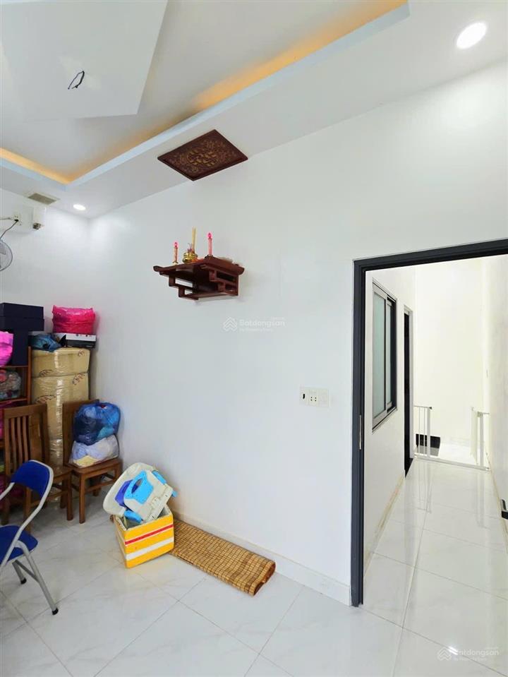 Nhà phố 55m 2 tầng ngang 4,6m gần khu đô thị đông tăng long, sổ riêng hoàn công đủ 3,35 tỷ