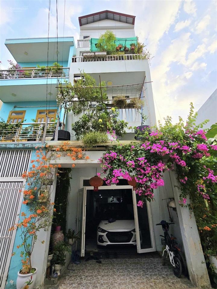 Nhà phố 4 tầng hoàn công đủ ô tô ngủ trong nhà, 3 pn giá 6,2 tỷ
