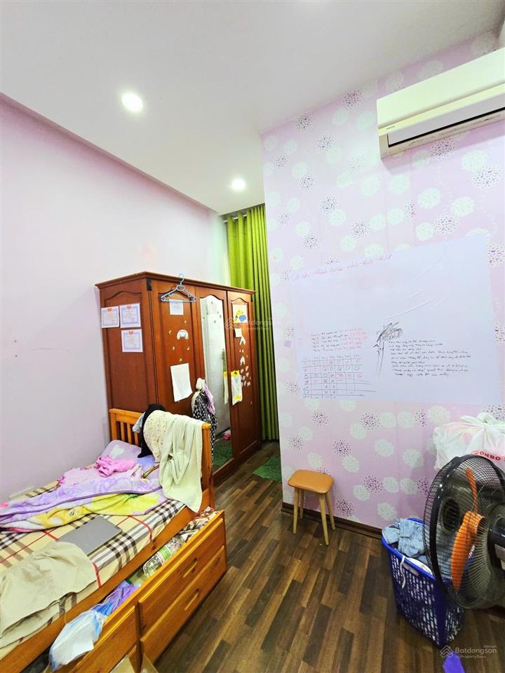 Nhà phố 4 tầng hoàn công đủ ô tô ngủ trong nhà, 3 pn giá 6,2 tỷ