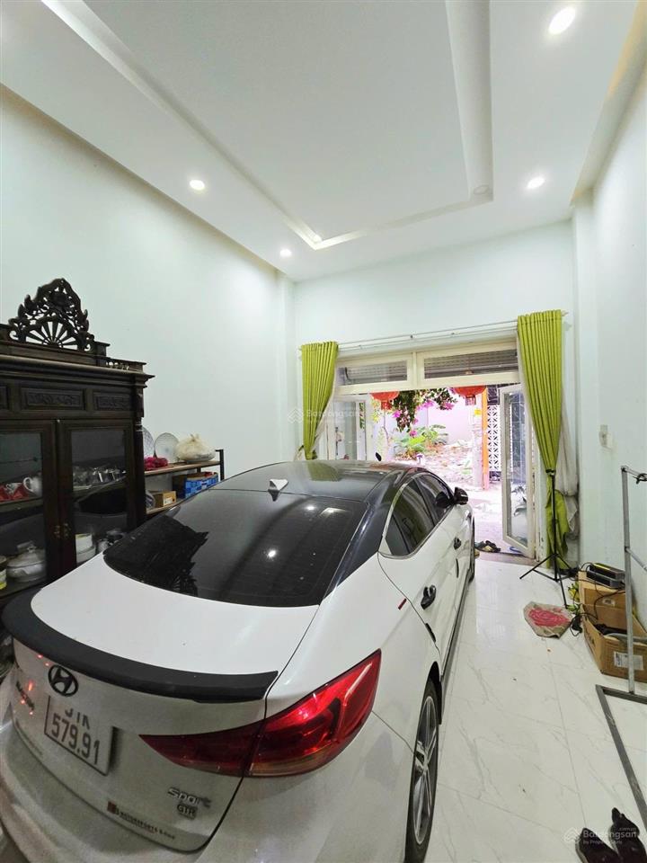 Nhà phố 4 tầng hoàn công đủ ô tô ngủ trong nhà, 3 pn giá 6,2 tỷ