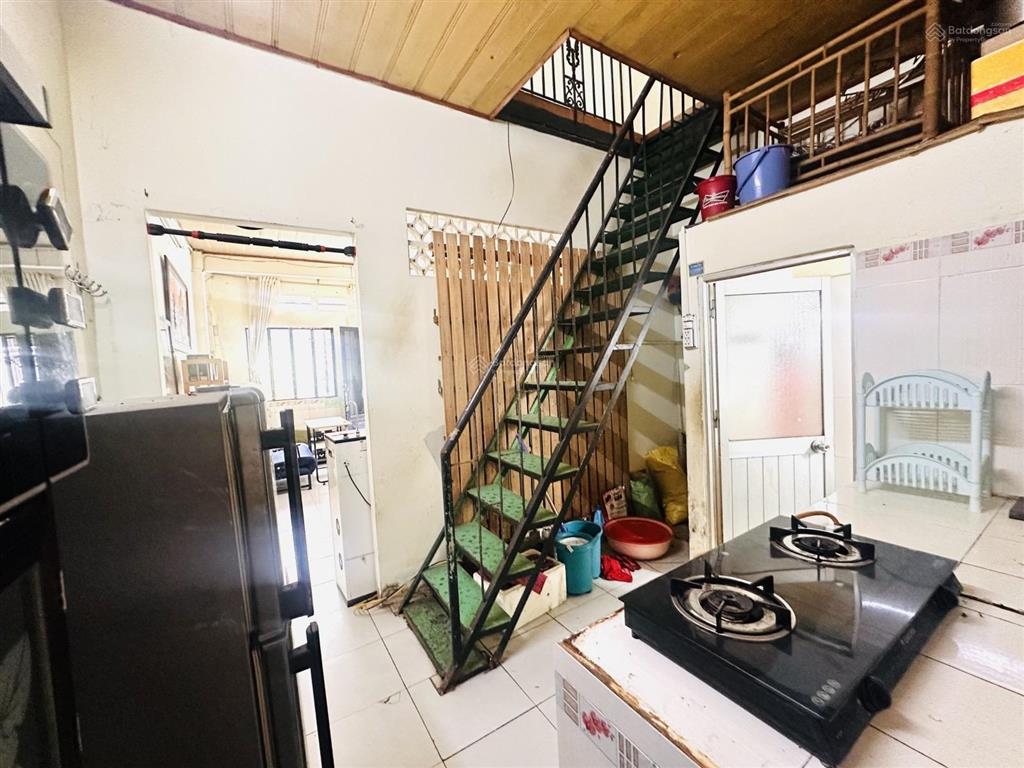 Chỉ 3,5 tỷ có ngay nhà phước bình nay là phường phước long, sổ riêng 33m2