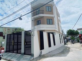 Nhà 2 mặt tiền lô góc, xe hơi ngủ trong sân nhà vừa ở vừa kinh doanh