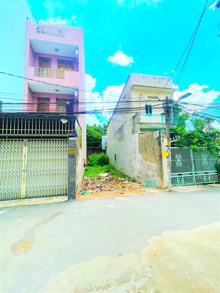 Đất đẹp phú hữu 81m2 full thổ cư giá chỉ 4,8 tỷ còn thương lượng đường bưng ông thoàn, phú hữu