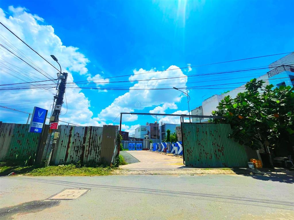 Lô đất đẹp đường 970 phú hữu 80m đường thông xe tránh