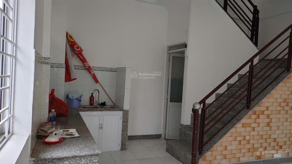 Chỉ 3,9 tỷ sở hữu nhà góc 2 mặt tiền đường xe hơi, dt đất 61m2 sàn 116m2 sổ hồng hoàn công