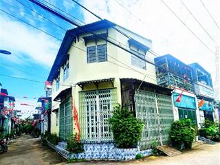 Chỉ 3,9 tỷ sở hữu nhà góc 2 mặt tiền đường xe hơi, dt đất 61m2 sàn 116m sổ hồng hoàn công