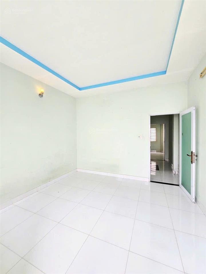 Nhà hẻm xe hơi tránh 6m, hoàn công đủ long trường chỉ 4,99 tỷ thương lượng