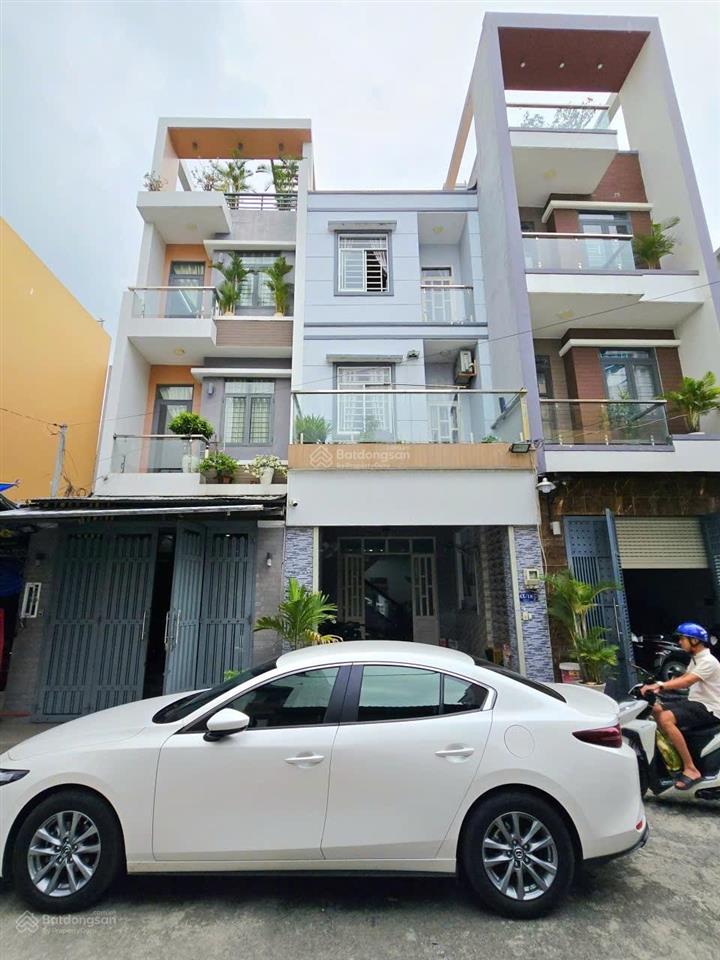 Nhà phố 4 tầng hoàn công đủ  đường ô tô 8m  gần vòng xoay phú hữu, phường phú hữu