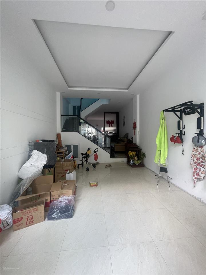 Nhà đường gò cát phú hữu dt 78m dt sàn 121m2. 1 trệt 1 lầu 2pn chỉ 6,4 tỷ