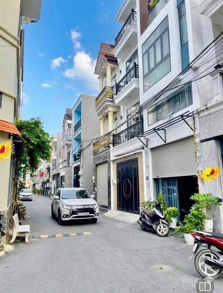 Nhà 4 tầng lã xuân oai hẻm xe hơi tránh nhau rộng 6m. 4 phòng ngủ
