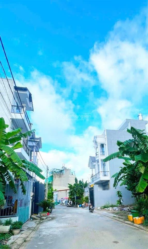 3,7 tỷ 57m2 ngay nguyễn duy trinh cách ubnd chỉ 300m