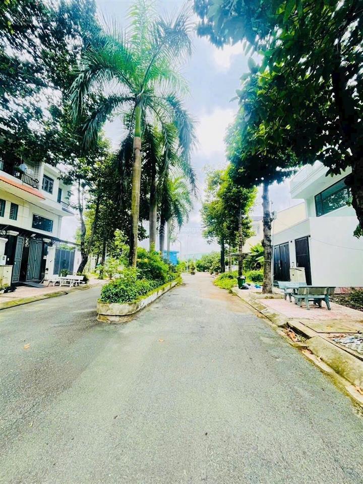 Hàng hiếm bưng ông thoàn 100m full thổ | 4,65 tỷ khu dân cư thanh thiếu niên miền nam